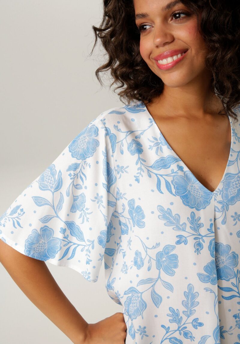 Slip-on Blouse with large-scale floral print