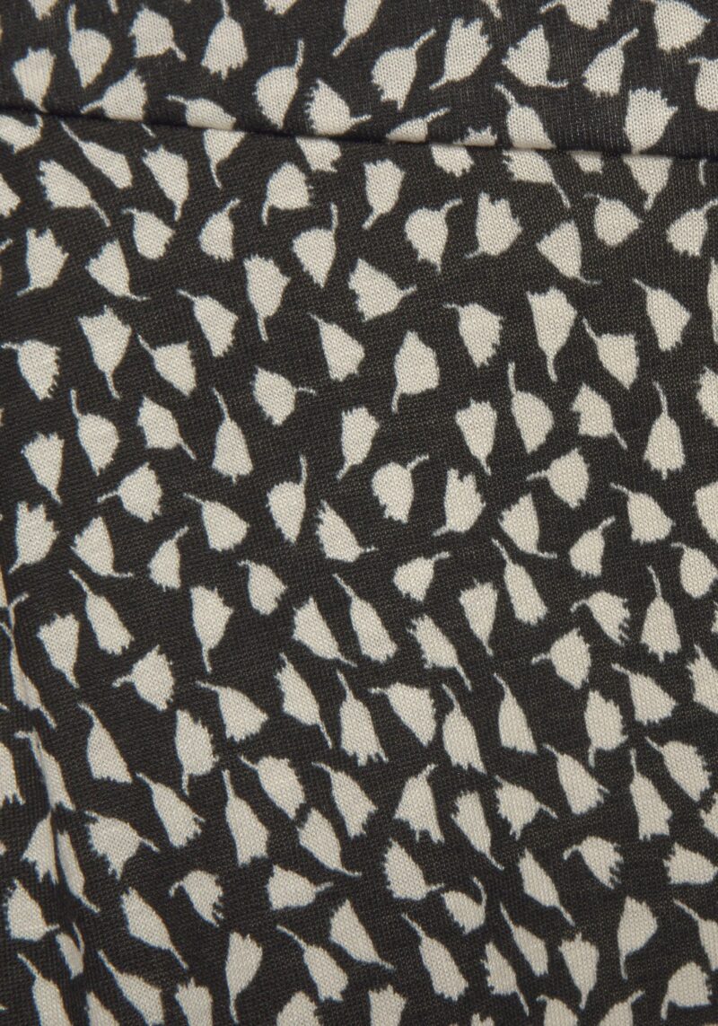 Beach Pants with floral print and pockets, lightweight jersey trousers - Image 6
