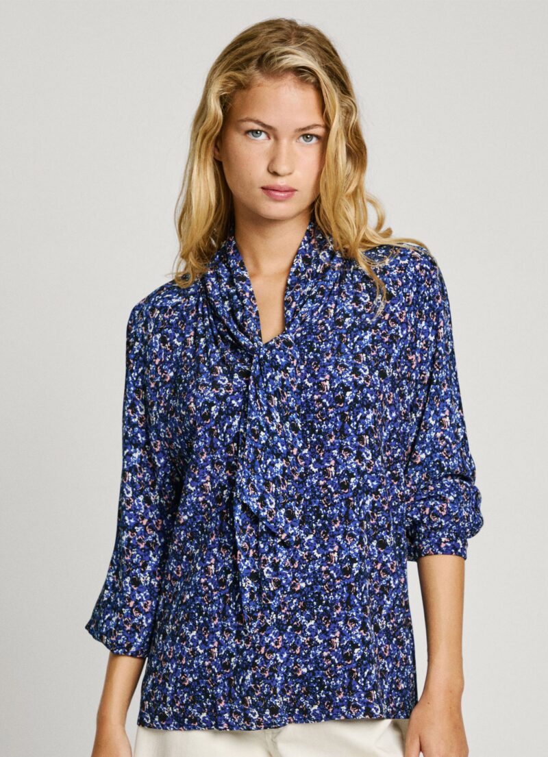 ARISA Slip-on blouse