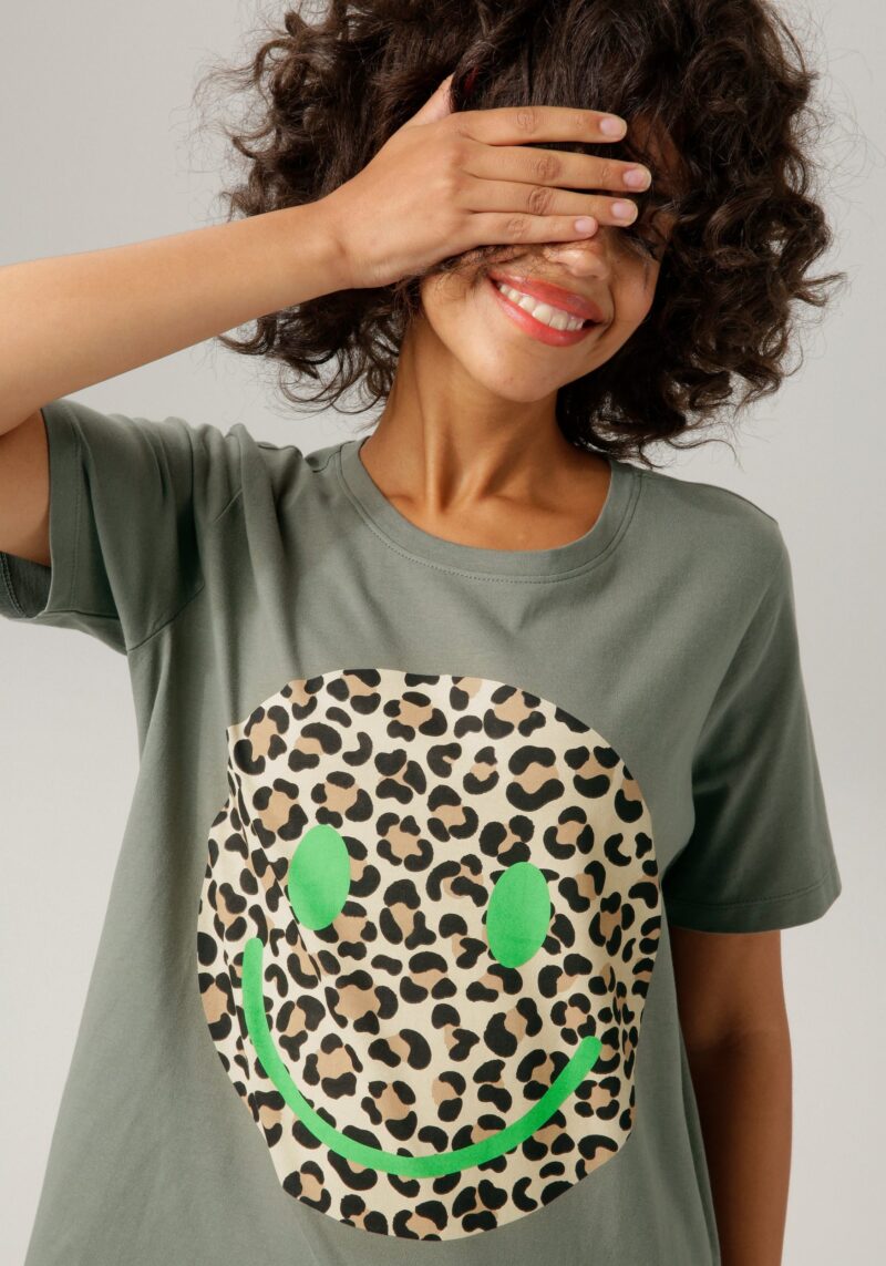 T-shirt with smiley front print in animal look - Image 3