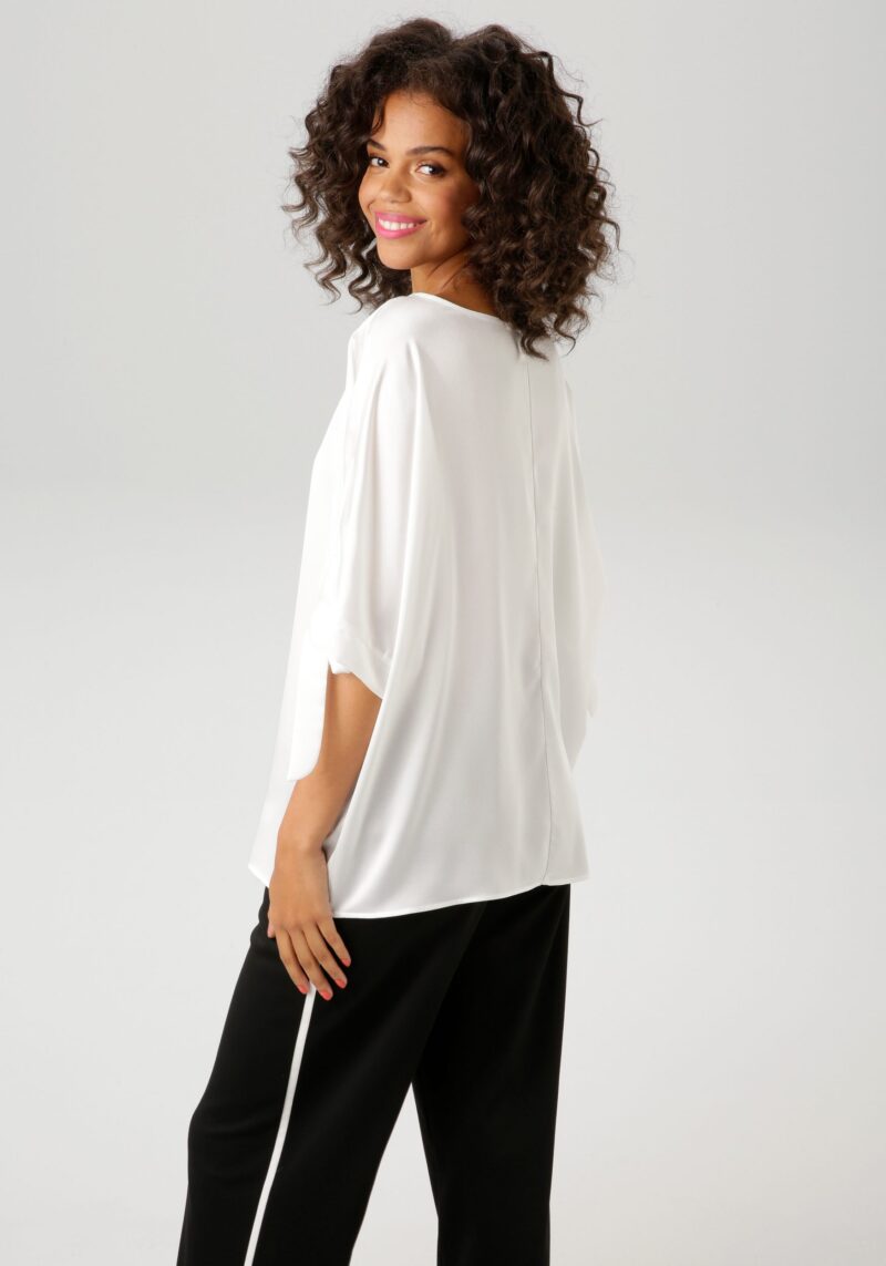 Slip-on Blouse with sophisticated cut-outs on the 3/4-length sleeves - Image 2