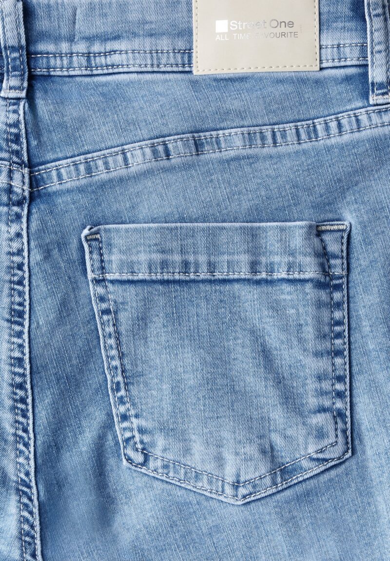 Slim-Fit Jeans-soft material mix - Image 5