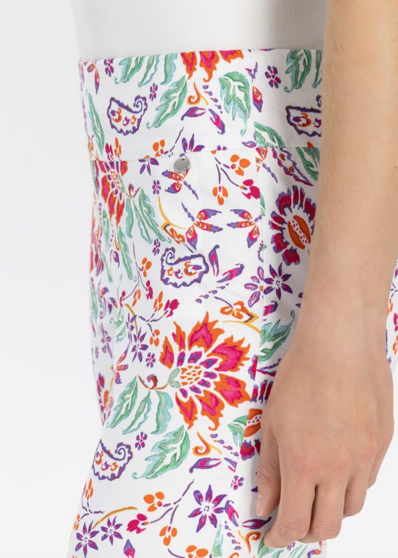 Fabric Trousers with floral pattern - Image 4