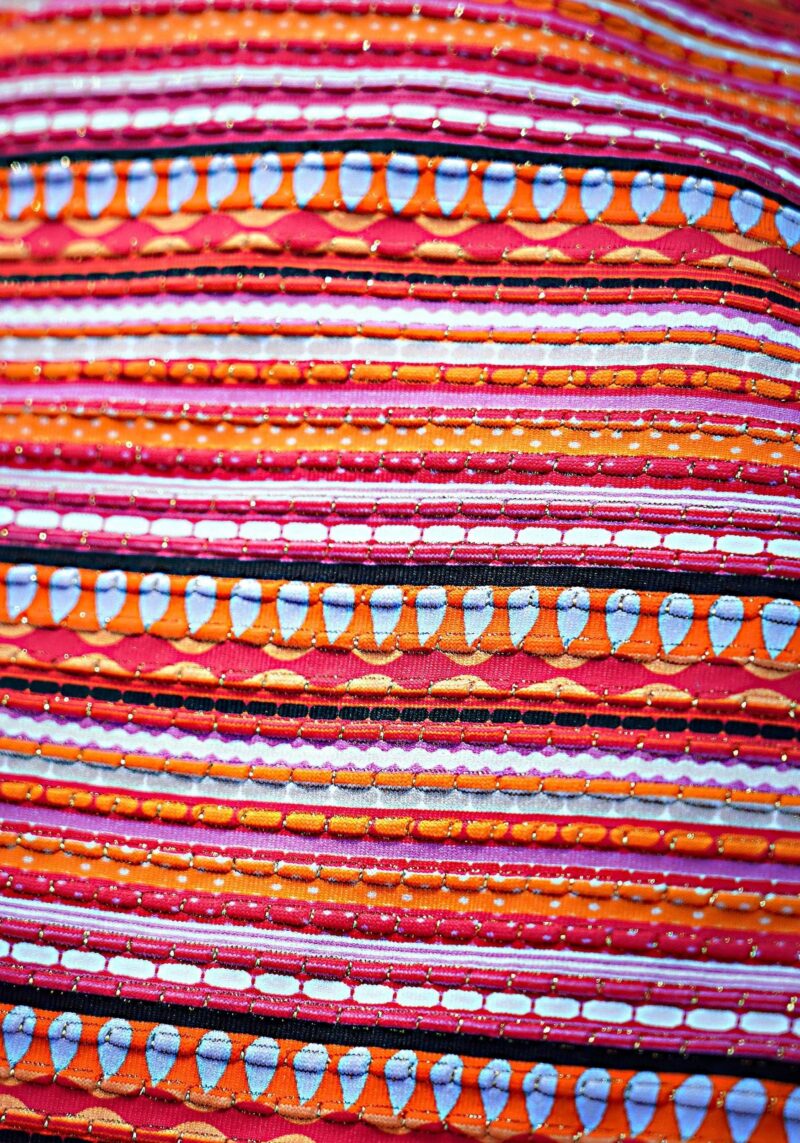 Triangle Bikini with glittering stripes - Image 5