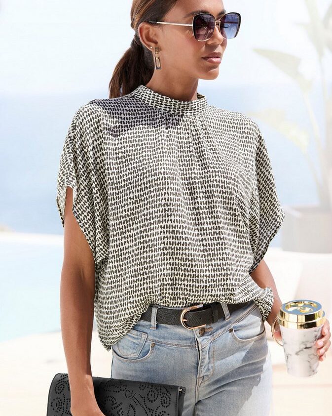 LASCANA Short-sleeved Blouse with All-over Print, Women's Blouse, Sporty Elegant